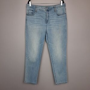 Chico's So Slimming Light Wash High Rise Girlfriend Slim Leg Ankle Jeans size 14